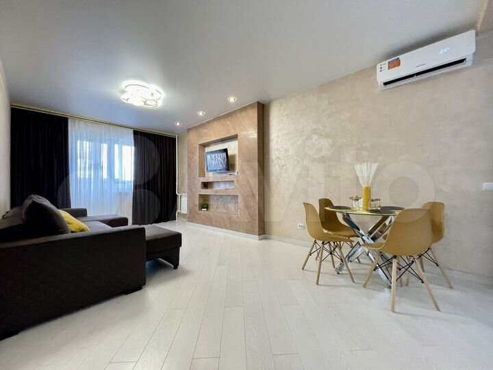 2-к. квартира, 65 м², 9/14 эт.