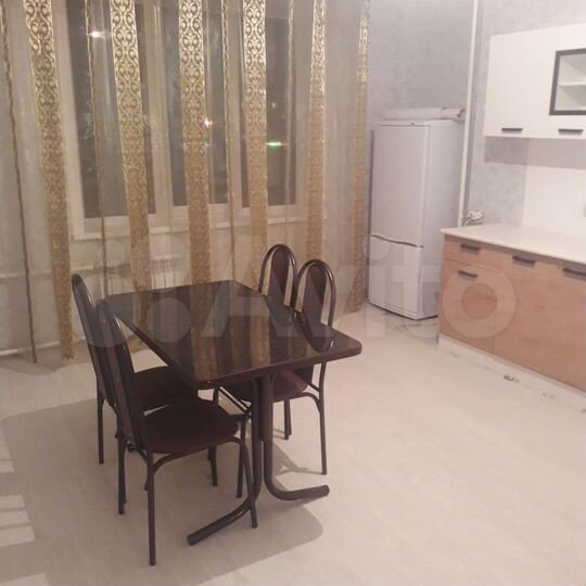 2-к. квартира, 78 м², 4/9 эт.