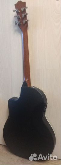 Электро-акустическая гитара