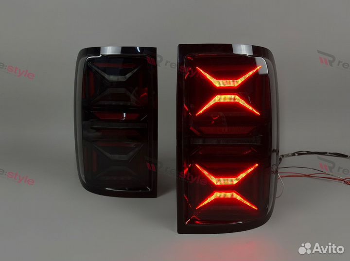 Стопы Volkswagen Amarok 10-20г Дымчатые D2401