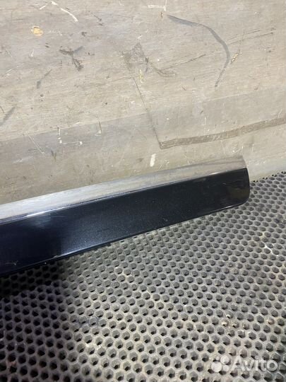 Молдинг крышки багажника Кайрон SsangYong Kyron