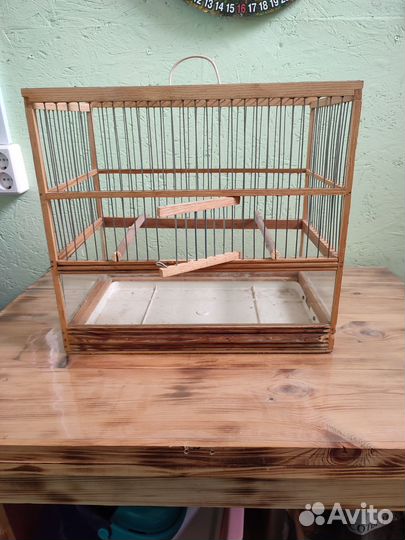 Клетка для птиц из дерева