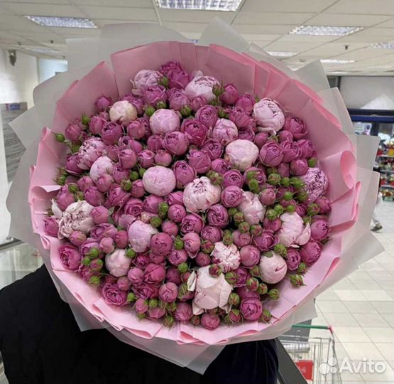 Букет пионы и пионовидные розы