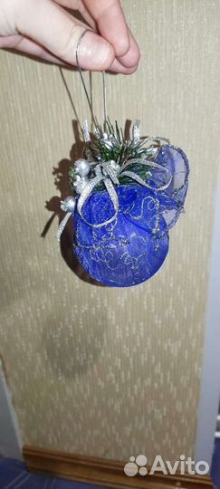 Ёлочный шарик с ангелом, синий с серебристым