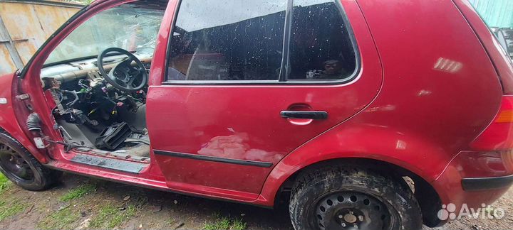 Двери гольф 4