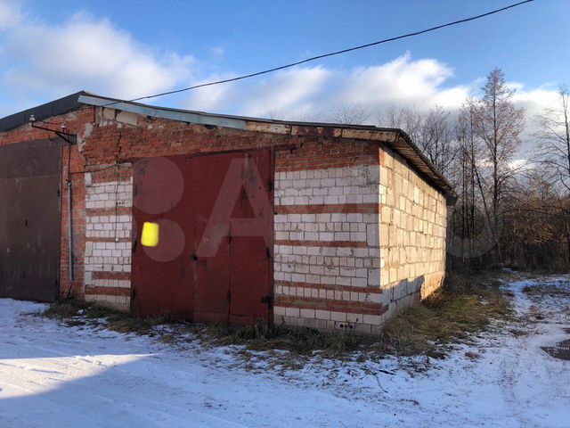 Гараж, > 30 м²