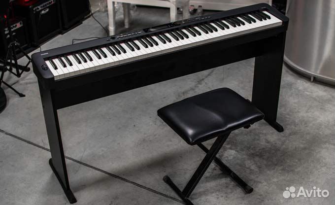 Цифровое пианино Casio + Аксессуары