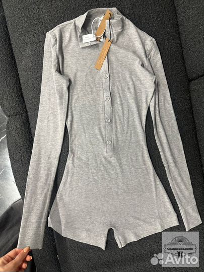 Комбинезон шортиками Skims Henley