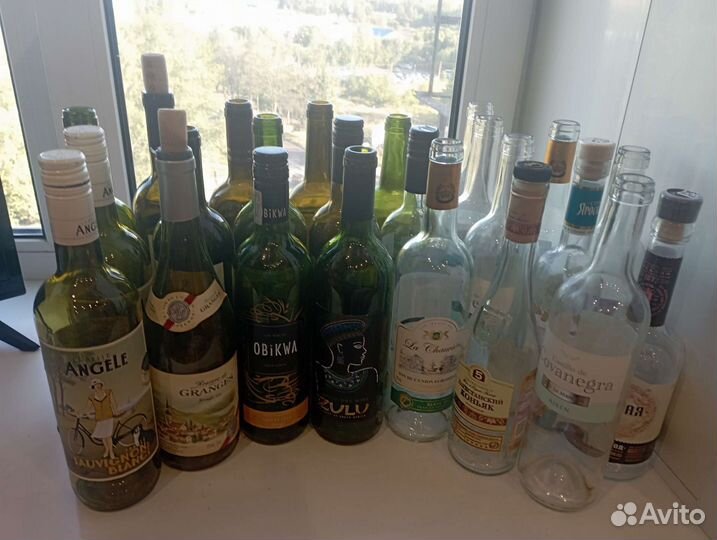 Графинчики/бутылки под вино и наливочки.Канистры