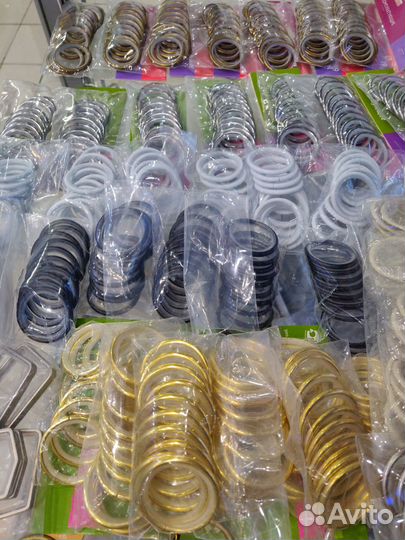 Крючки, кронштейны, кольца др на карнизы (гардины)