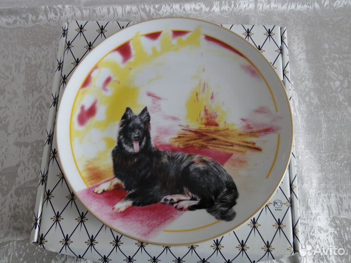 Сувенирные тарелки