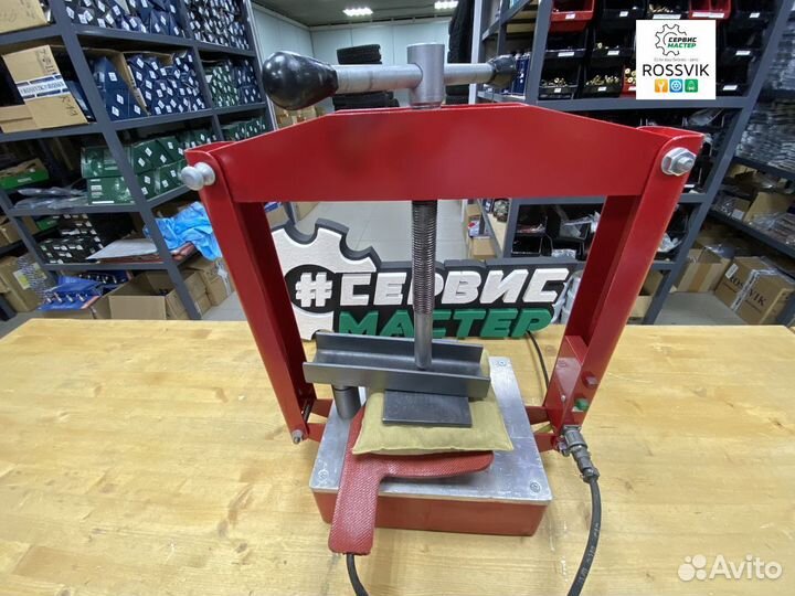 Вулканизатор для ремонта шин настольный вэ-001