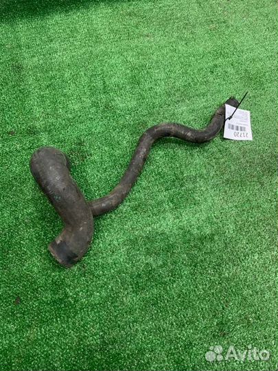 Патрубок радиатора