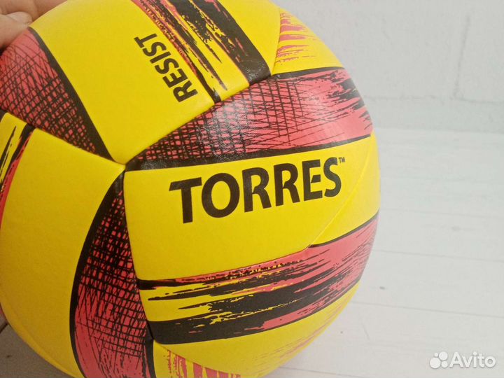 Волейбольный мяч