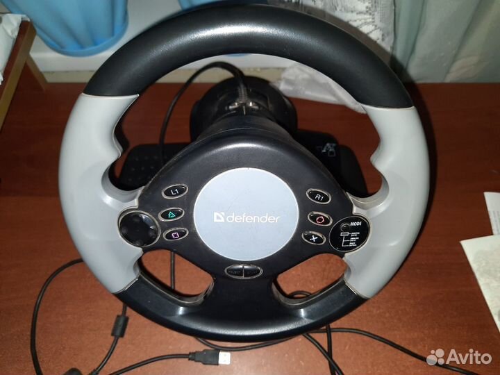 Игровой руль Defender