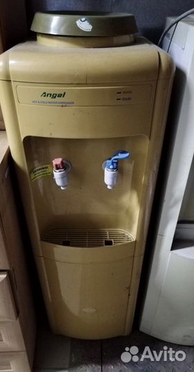 Кулер для воды