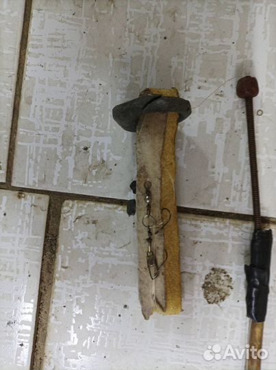 Удочка бортовая (донка) для ловли на кольцо