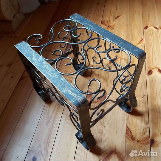 Кованый пуф