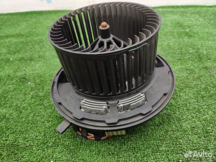 Моторчик печки Bmw X3 F25 N20B20A 2012