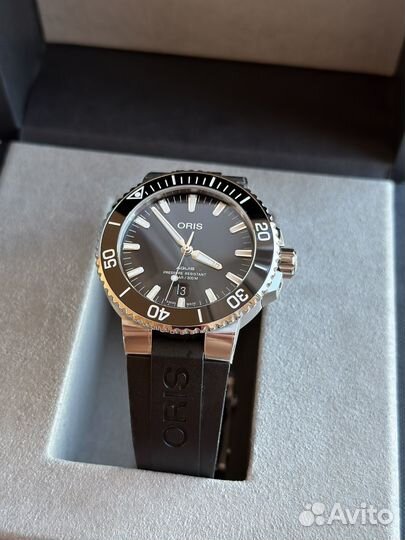 Oris Aquis Date 0173377304135