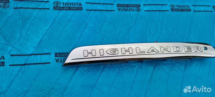 Молдинг задней двери Хайлендер Оригинал бу 10-13