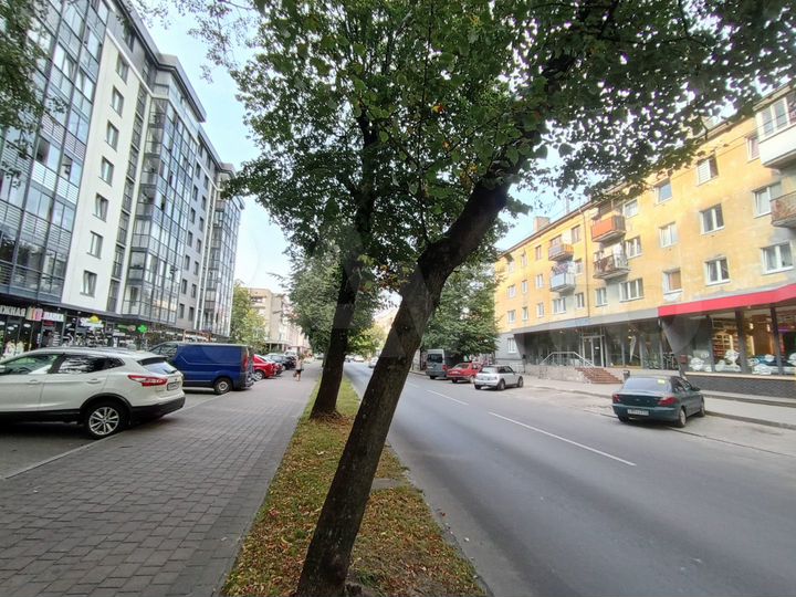 2-к. квартира, 43,3 м², 2/4 эт.