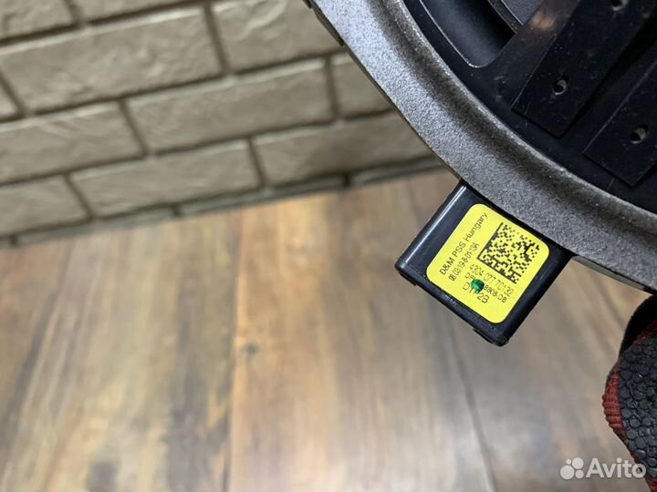 Range Rover Sport Динамик В обшивку двери LH RH