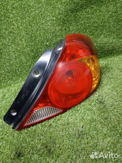 Задний правый фонарь Kia Spectra