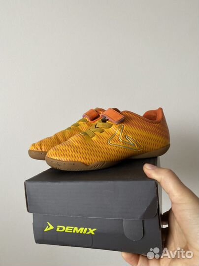 Детские футбольные бутсы 30 размер