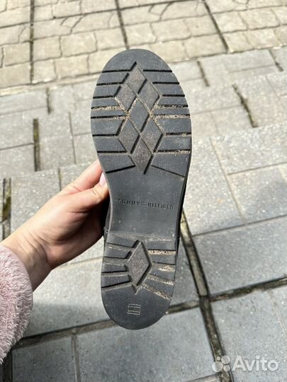 Замшевые ботинки