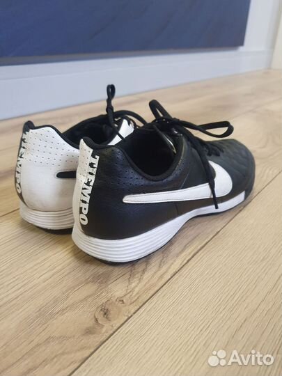 Шиповки/сороконожки nike tiempo