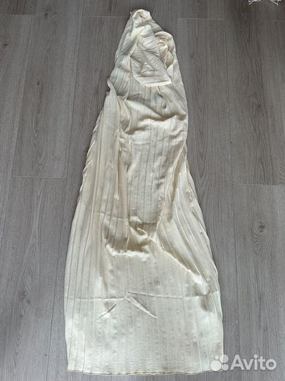 Платьe Zara