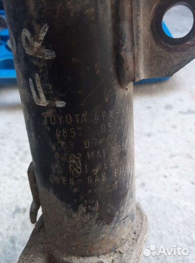 Стойки тойота авенсис