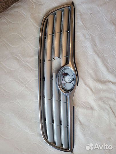 Решётка радиатора Corolla e120