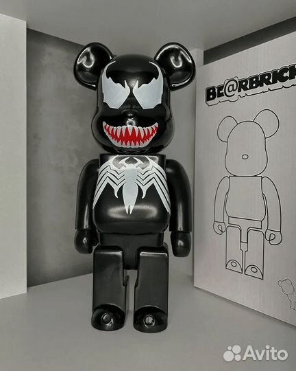 Игрушка Bearbrick Веном 28см