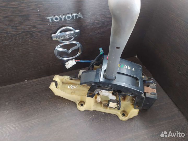 Селектор АКПП Тойота Camry VZV33 prominent
