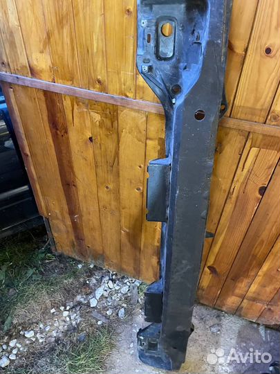 Усилитель бампера Subaru Forester SF5 (рестайлинг)