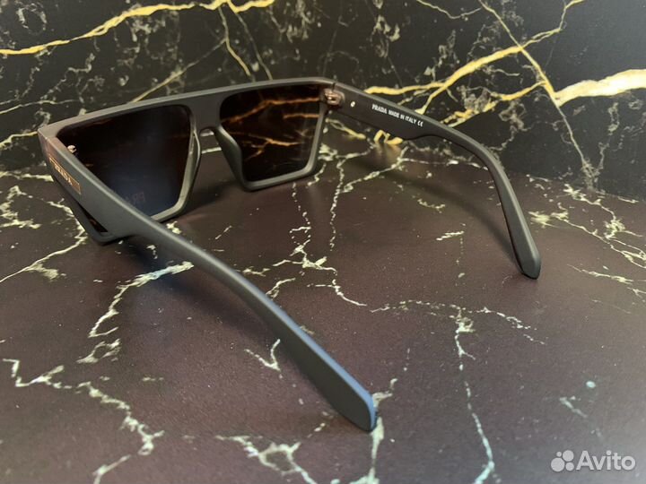 Солнцезащитные очки мужские Prada с поляризацией