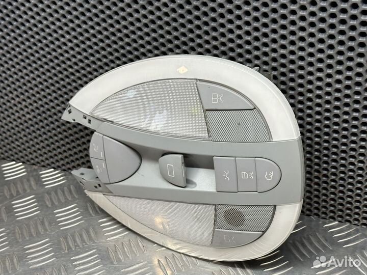 Плафон салонный Mercedes-Benz W211