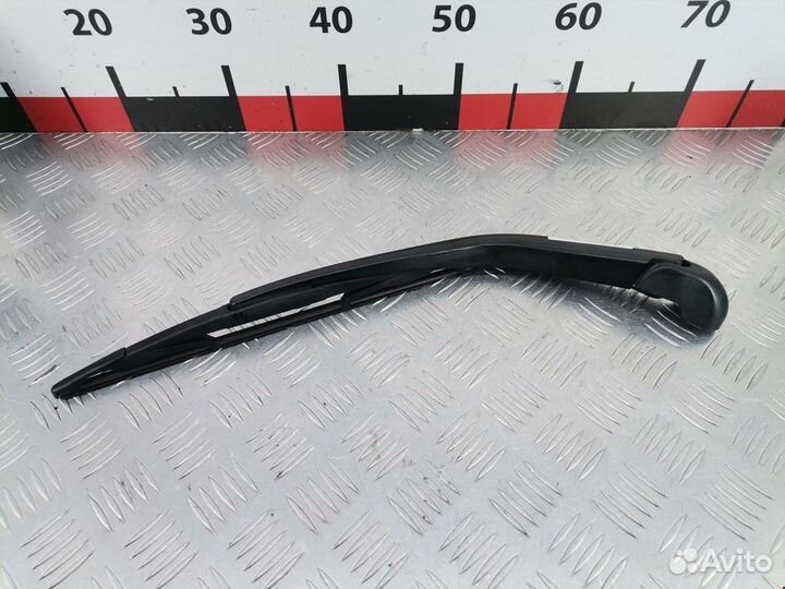 Щеткодержатель задний Nissan Note E11 2009