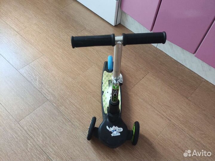 Самокат детский трехколесный