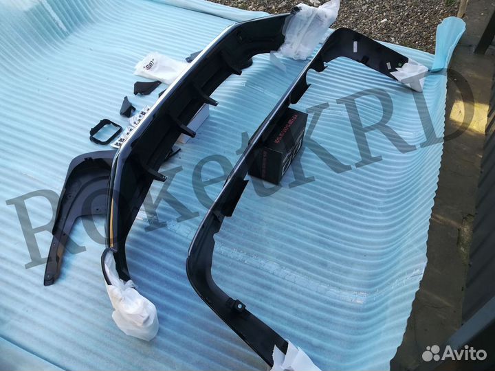 Обвес Toyota Land Cruiser 200 16г Executive