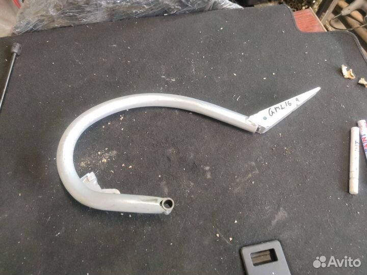 Петля крышки багажника Mercedes-Benz C-Класс