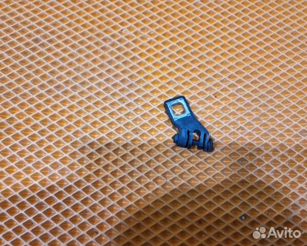 Кронштейн фары правый Audi Q5 I 8R cdnc 2012