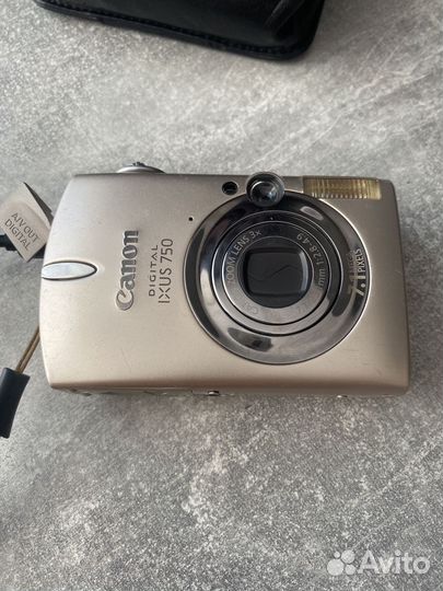 Компактный фотоапарат Canon digital ixus 750