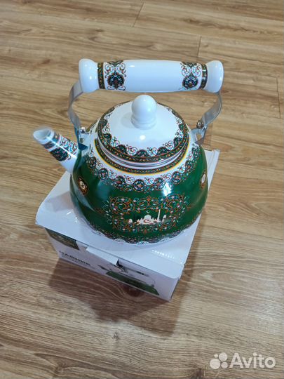 Чайник эмалированный новый