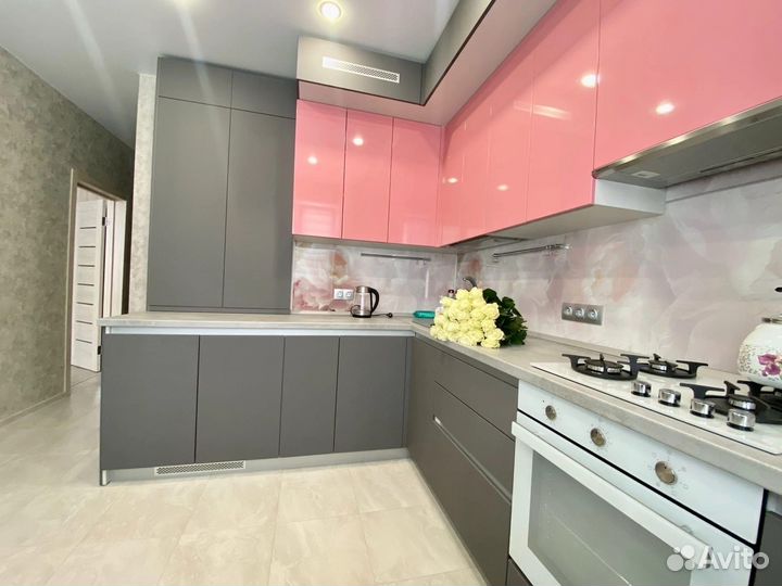 Кухня на заказ под потолок в Челябинске