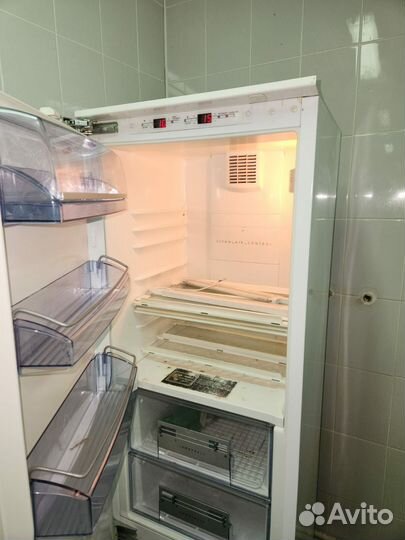 Встраиваемый холодильник бу аеg