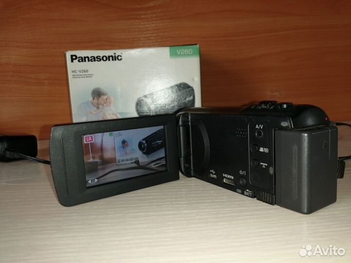 Видеокамера Panasonic hc-v 260
