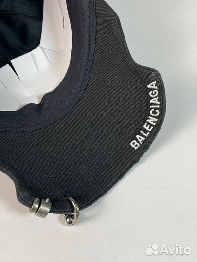 Кепка Balenciaga Piercing Cap Черная